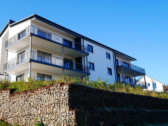 Ihr neuer Wohn(t)raum in Weitramsdorf: 3-Zimmer-Neubau-Wohnung mit großem Balkon und herrlicher Weitsicht