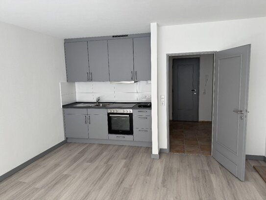 Hochwertig saniertes City-Apartment mit TG- Stellplatz - Ideal auch als Zweitwohnsitz - (72504)