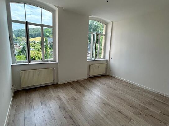 Erstbezug nach San.! Große 5-Zimmer Loft mit Wa., Du. und Riesenloggia in ruhiger Lage! EBK mgl.