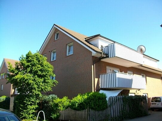 Helle 3 Zimmer Wohnung mit Westbalkon