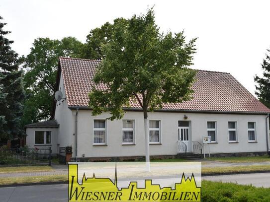 - Erbbaurecht - Doppelhaus mit Teilkeller und viel Platz für gemütliches Landleben !