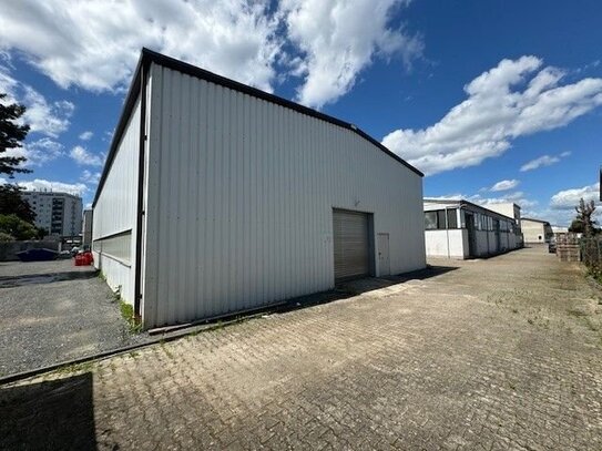 610 m² Halle + 270 m² Bürofläche in Dietzenbach zu vermieten