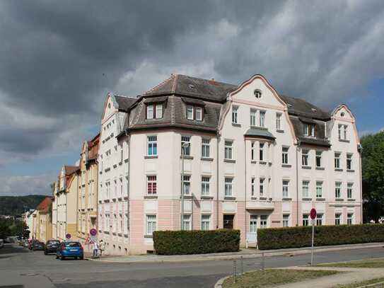 Geräumige 3-Raum-Wohnung im Altbau sucht neue Mieter!