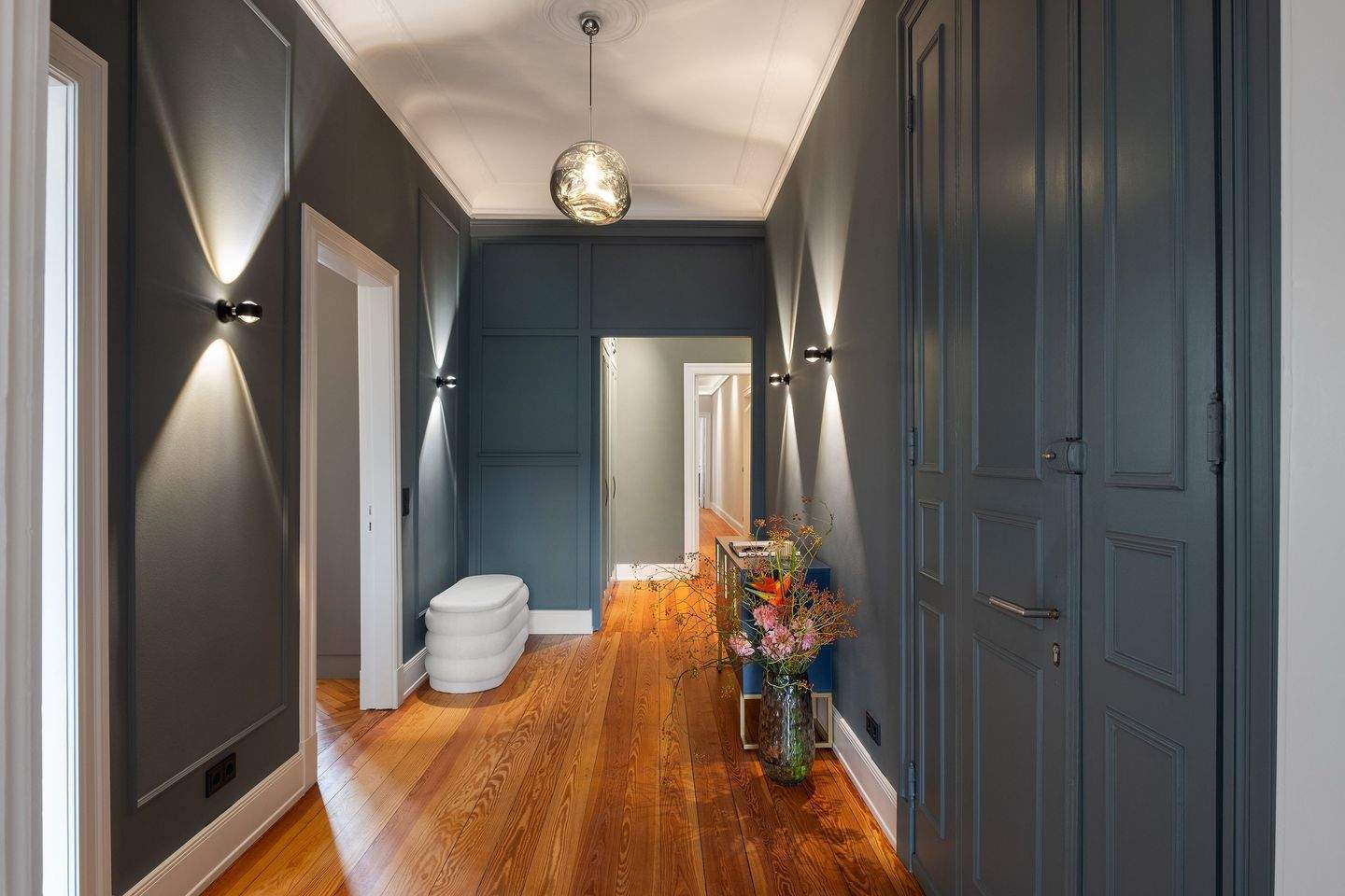 Ein Meisterwerk der Wohnkultur: Historischer Altbau trifft modernen Luxus im Herzen von Uhlenhorst