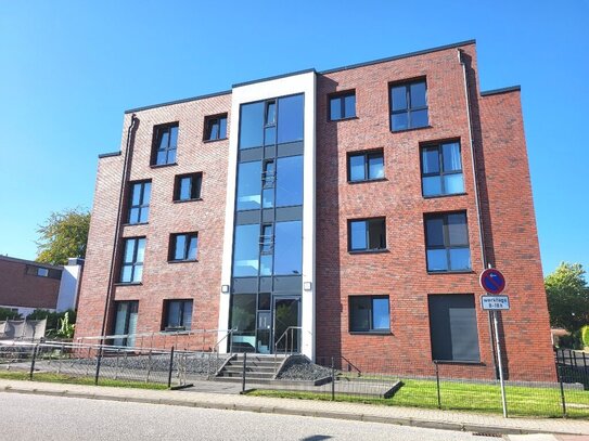 Großflächige 3 Zimmer-Staffelgeschosswohnung mit Dachterrasse in Henstedt-Ulzburg