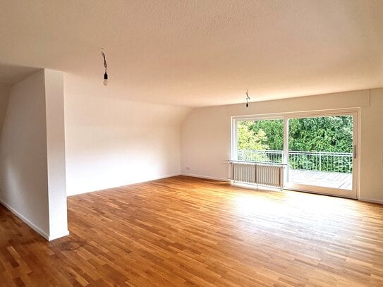 Erstbezug nach Renovierung! Große DG Wohnung mit Balkon und Garage in Trier Ruwer