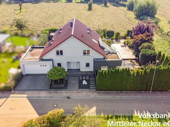 Villa in Filderstadt - "Das Wohnzimmer im Grünen"