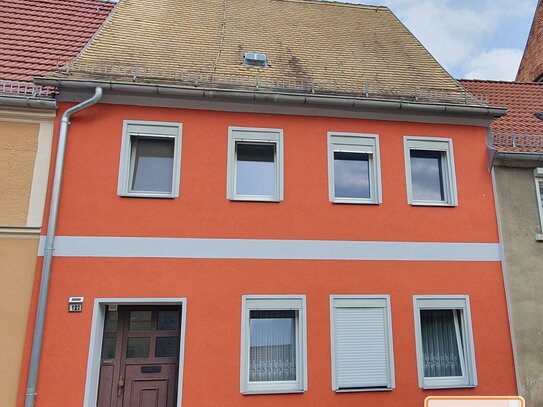 Schönes Reihenmittelhaus mit viel Nebengelass, Carport und ruhigem Garten in Bad Schmiedeberg zu verkaufen!