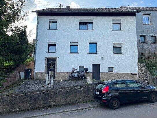 Großes Einfamilienhaus in zentraler Lage!