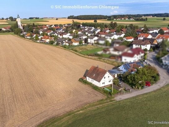 Ideal für Großfamilien, 2 Häuser am Ortsrand, ruhig und sonnig gelegen in Forstern!