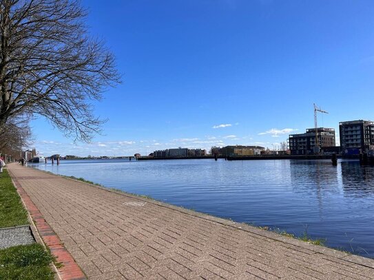 Provisionsfrei - Einzimmer Apartment mit großem Südbalkon - direkt neben der Deichbrücke