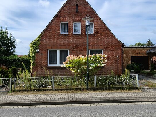 Einfamilienhaus mit großzügigem Grundstück in Waren West