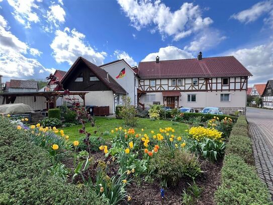 Ihr Haus mit integriertem Einkommen! EFH plus drei vermietete Wohnungen in Bad-Sooden-Allendorf OT