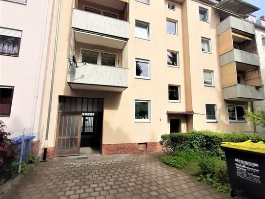 3 Zimmer Wohnung mit Balkon in guter Wohnlage in Veilhof