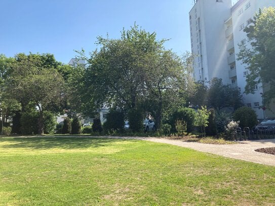 Senioren-Wohnung mit Blick auf Main