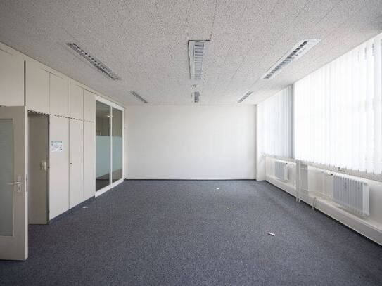 Schöne Fläche im 2. OG | 512 m² - All-in-Miete