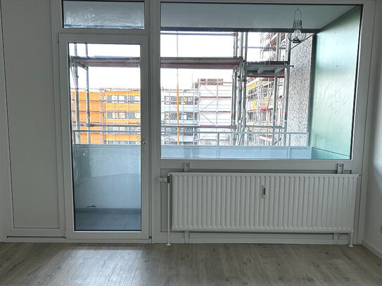 Frisch sanierte 2 Zimmer Wohnung mit Balkon