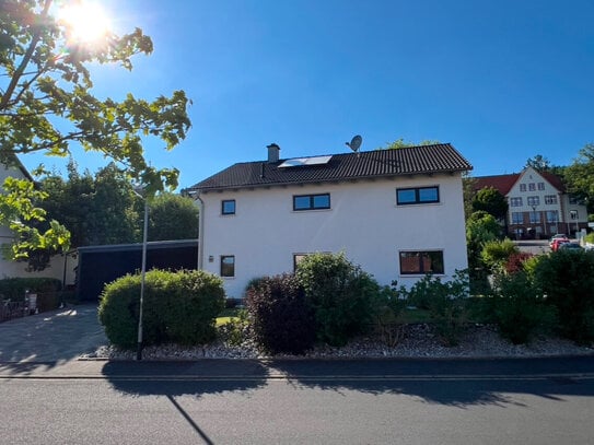 Neuwertiges Einfamilienhaus in toller Lage - Charmant, gemütlich, mit schönem Garten (KFW 70)