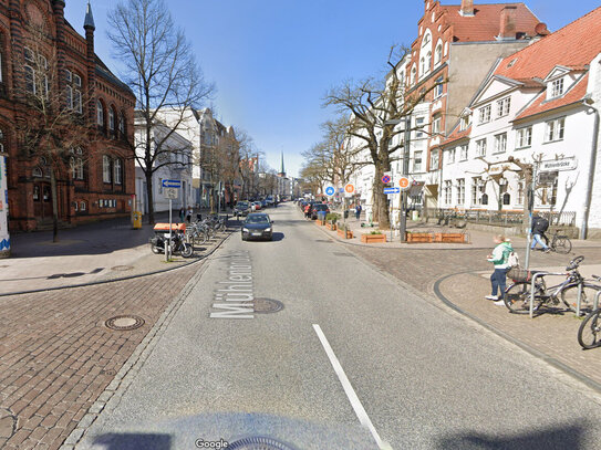 Kapitalanlage Sehr schöne Altstadt Eigentumswohnung mit Balkon und Blick auf den Badesee-Krähenteich