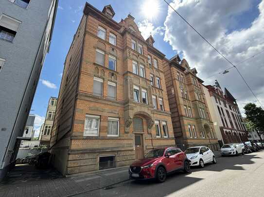 Zentrale 2-Zimmer-Wohnung in Bad Cannstatt, ca. 52 m² Wfl., Bj. 1901/02, frei, Denkmalschutz!