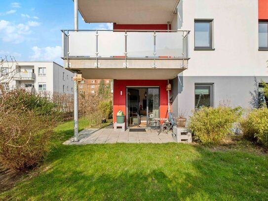 Komfort pur: EG-Wohnung mit Süd-Terrasse, eigenem Garten, Tiefgaragenstellplatz und Fahrstuhl