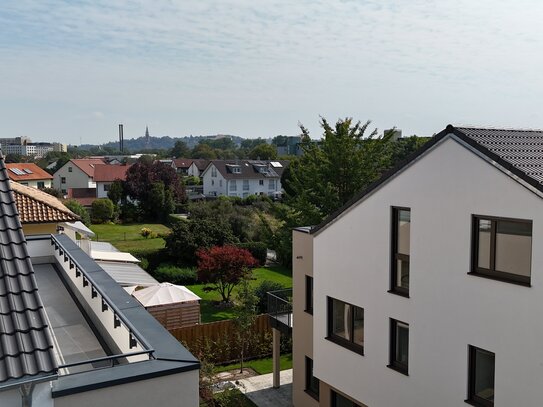 Dachterrassen Wohnung mit großen Terrasse Blick zum Martinskirche