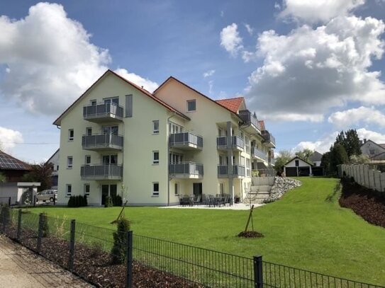 helle, freundliche 2 Zi. Seniorenwhg. barrierefrei, Lift, mit Küche, Balkon