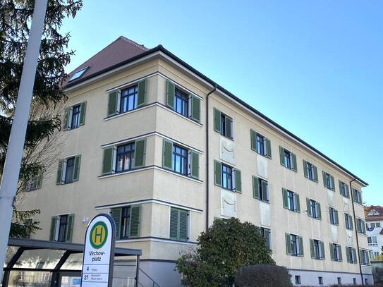 Ab 1.6.25! Helle 1-Raumwohnung mit kleiner Einbauküche zur Ablöse in Marienthal - Nähe HBK!