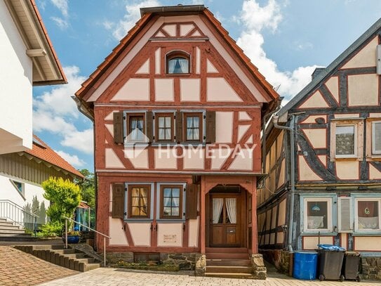 Historisches Juwel in ruhiger Lage: Charmantes Einfamilienhaus mit großem Garten und Nebengebäude