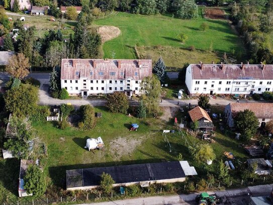 Mehrfamilienhaus mit 12 WE - überwiegend leerstehend