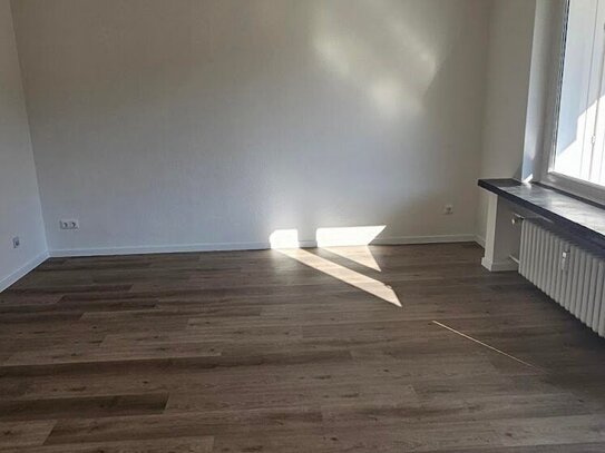 Sehr schöne 3 Zimmer Wohnung mit Balkon in Duisburg zu vermieten!!!