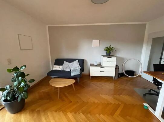 Großzügige 2-Zimmer Wohnung mit Balkon, Einbauküche & Garten in Göttingen Weende!