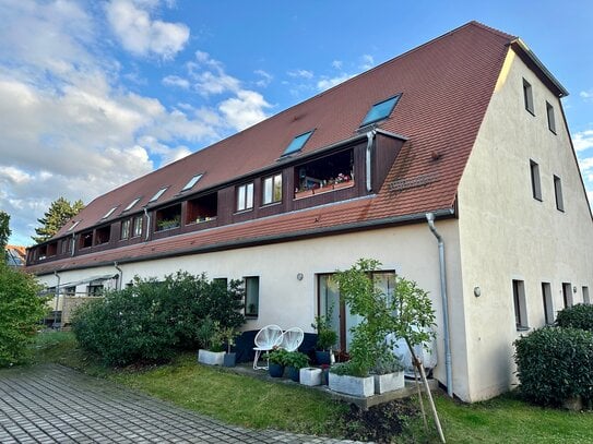 3-Raum-Maisonette-Wohnung im historischen Vierseithof mit Loggia und Stellplatz in Einzelgarage