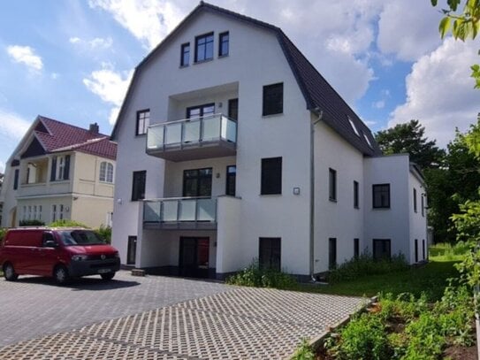 helle 3 Zimmer-Wohnung im Grünen mit großem Balkon / Hessenwinkel am Dämeritzsee