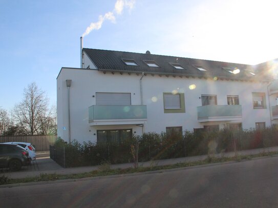 Schöne, helle Dachgeschoßwohnung mit Balkon