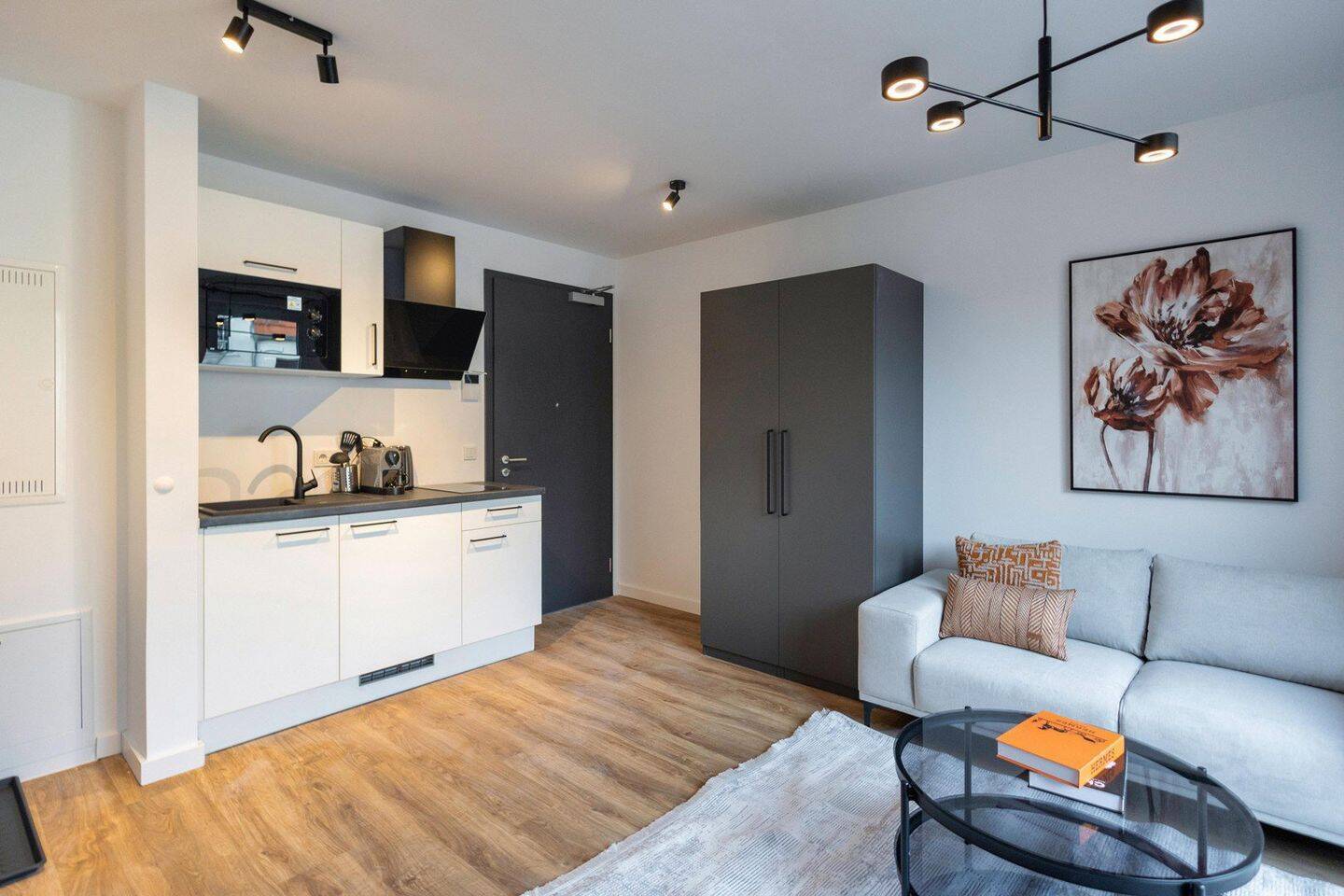 Studio Apartments 750 € all-inclusive Rent; Anmeldung possible - Photo 1
