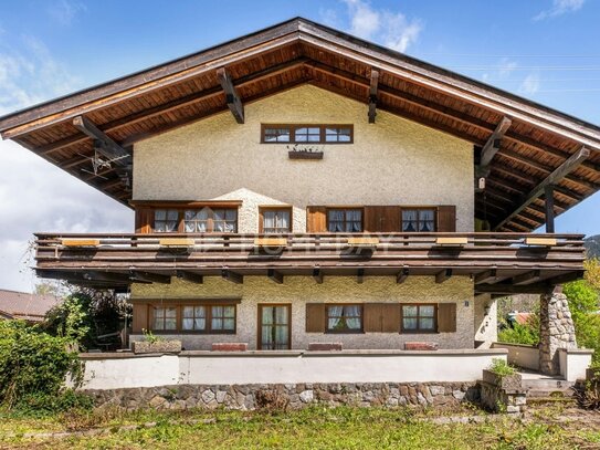 Großzügiges EFH mit Garten und Blick auf die Berge