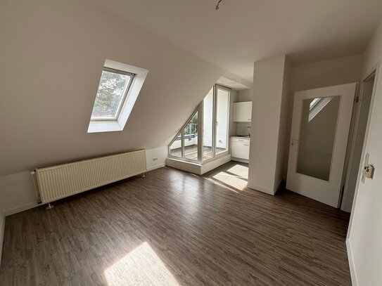 2 Zimmer Wohnung mit sonniger Loggia in Ricklingen