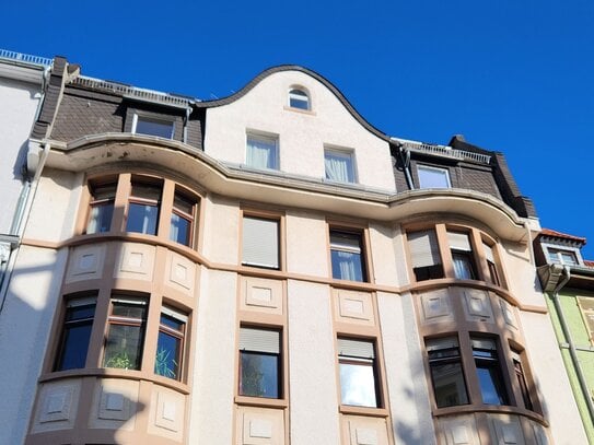 Großzügige 2 Zi. Whg. in Toller Lage mit Balkon und Kücheninventar