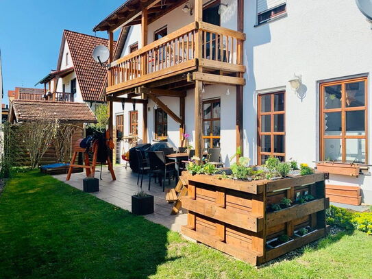 "Haus im Haus": 4-Zimmer-Wohnung, neuer Garten + PV-Anlage, ohne Makler!