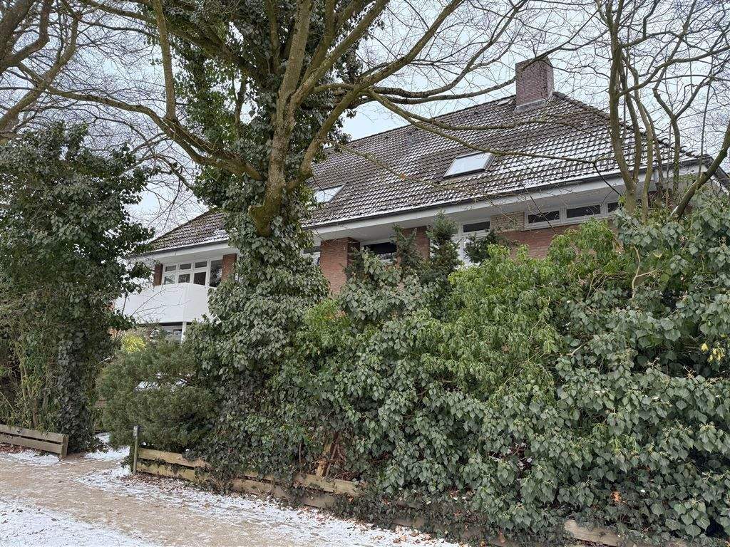 Attraktive 3 Zimmerwohnung mit Südwest-Terrasse und Tiefgaragenstellplatz