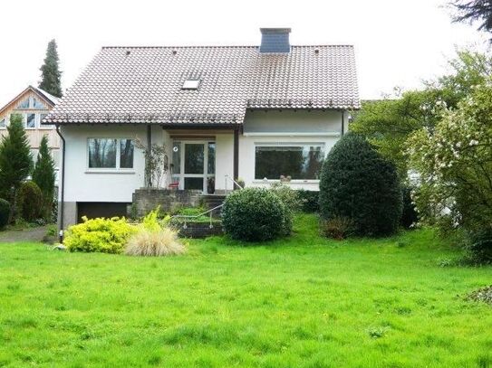 Einfamilienhaus mit gr.Grundstück in ruhiger Lage Bad Pyrmont - Holzhausen