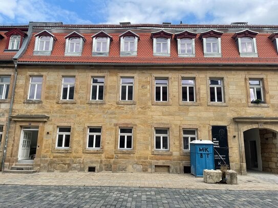 Exklusives Altbauapartment - Erstbezug nach Sanierung