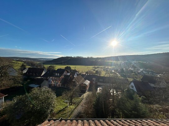 Wohnen mit Weitblick - sonnenverwöhnte Eigentumswohnung in Windheim