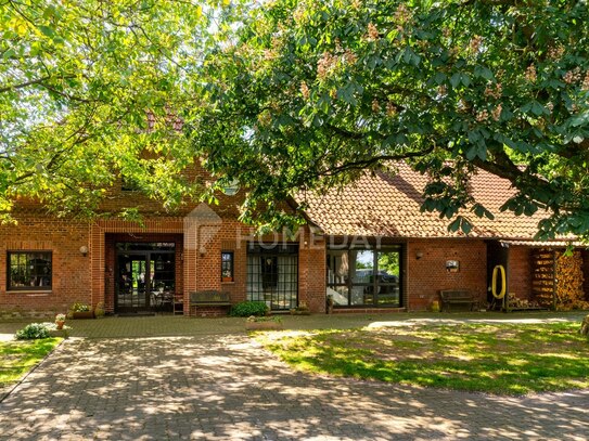 Bezauberndes Bauernhaus mit riesigem Grundstück, 2 WEs, Stallungen, Glasfaseranschluss u.v.m!