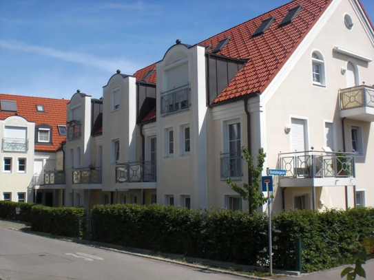 Exklusives Haus im Haus - Maisonette Wohnung mit sonnigem Balkon