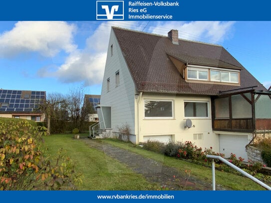 Gepflegtes Ein-/Zweifamilienhaus mit traumhaftem Garten und Ausbaupotenzial in Baldingen