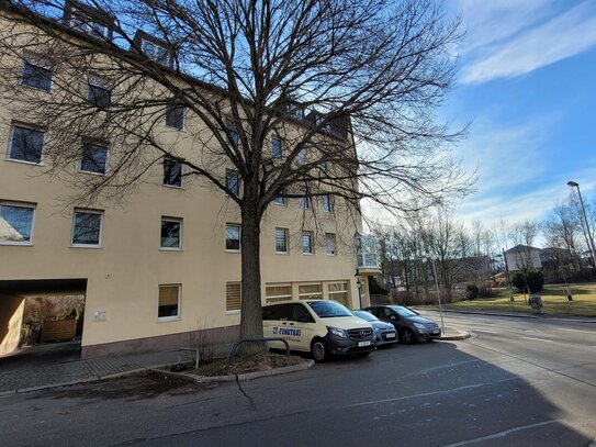 Moderne 3 Zimmerwohnung mit Einbauküche und Balkon