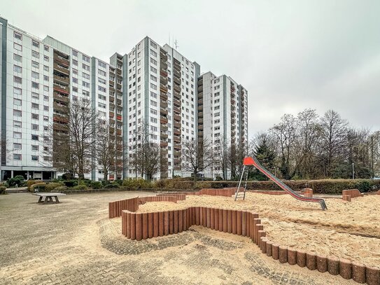 Wohnen zwischen Rhein und Königsforst: 3-Zimmer-Wohnung mit Loggia in Köln-Porz