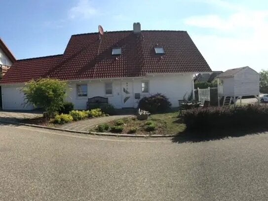 Landhausstil Einfamilienhaus in familiäre Umgebung